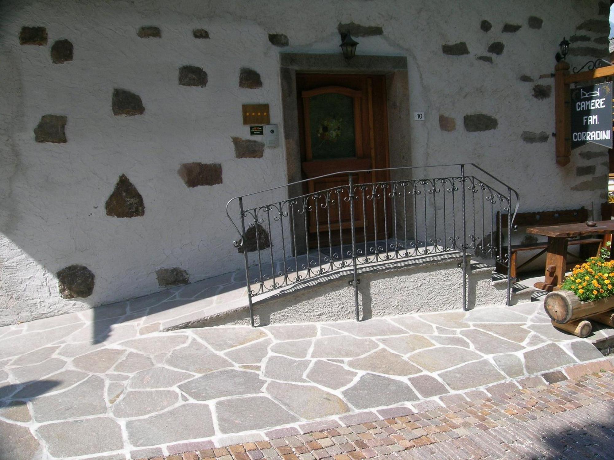 B.& B. Corradini Bed & Breakfast Castello-Molina di Fiemme Exterior photo