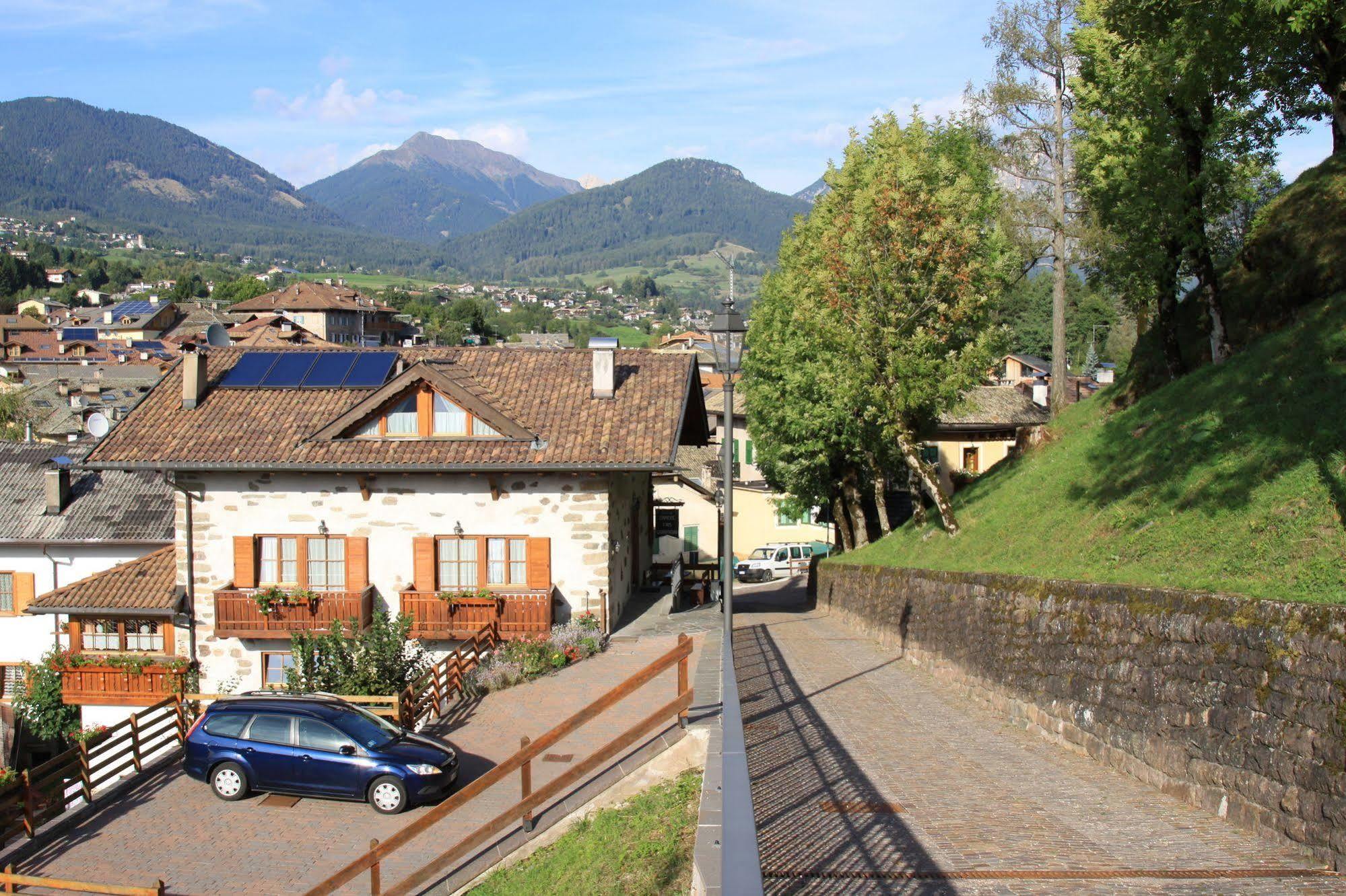 B.& B. Corradini Bed & Breakfast Castello-Molina di Fiemme Exterior photo